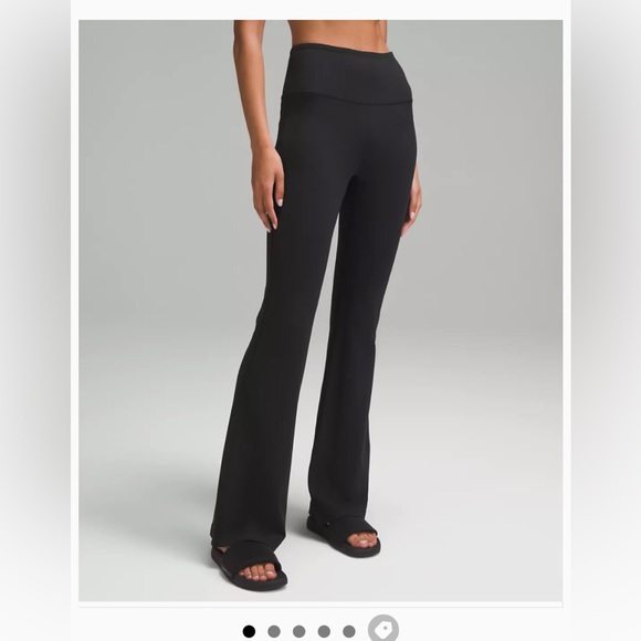 Lululemon Groove Flare Pant - Size 6 - Picture 1 of 6